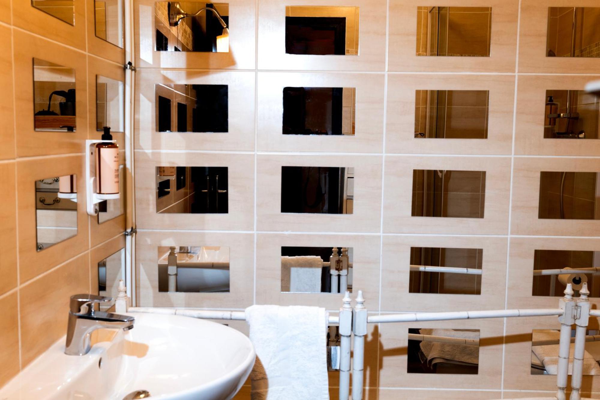 Lou Pitchoun Luxe Et Serenite Au Coeur De Saint-Tropez Suite Familiale Avec Chambre Separee Avec Jardin Enchanteur Pour 4 Adultes Et 1 Enfant Zewnętrze zdjęcie